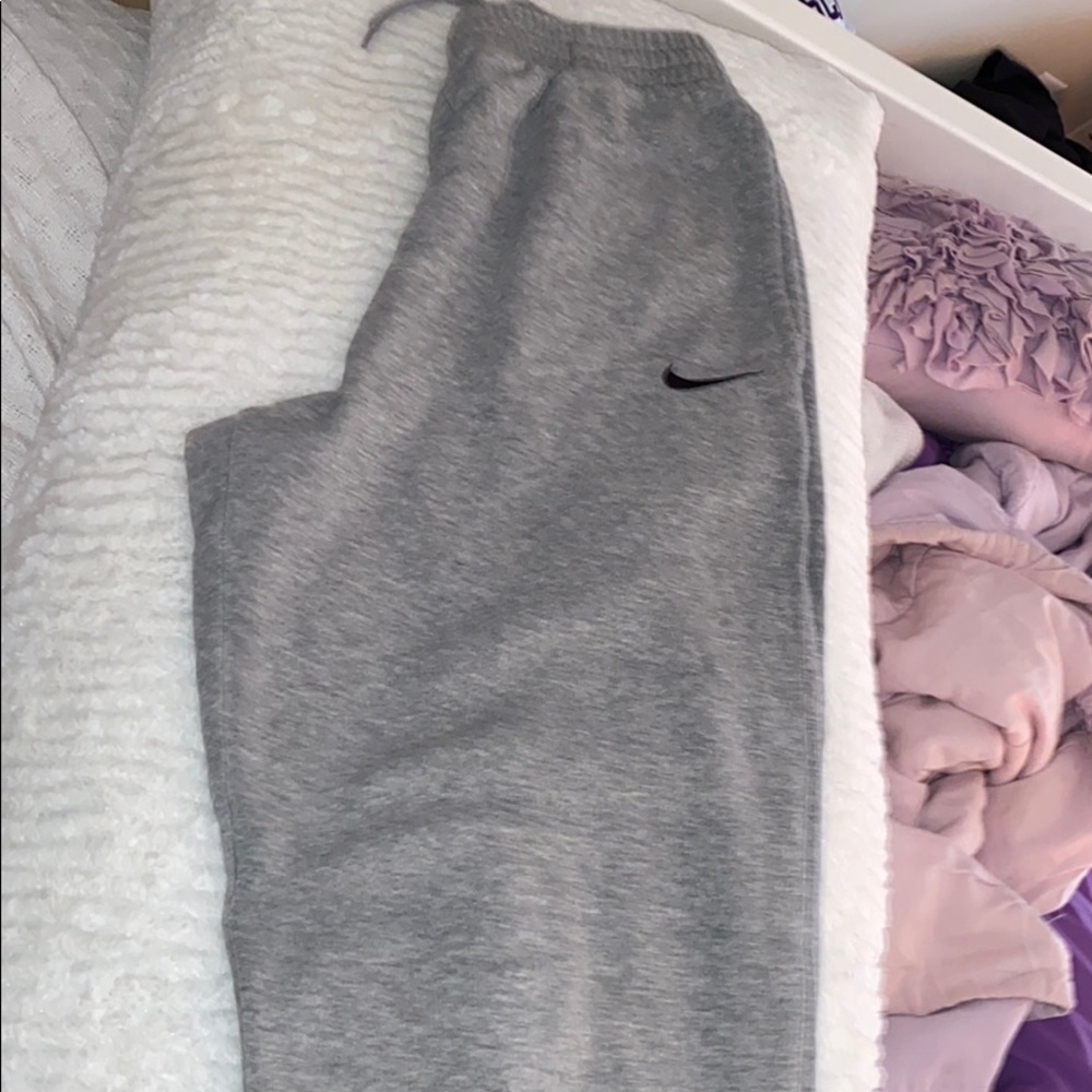 Grey Nike sweatpants